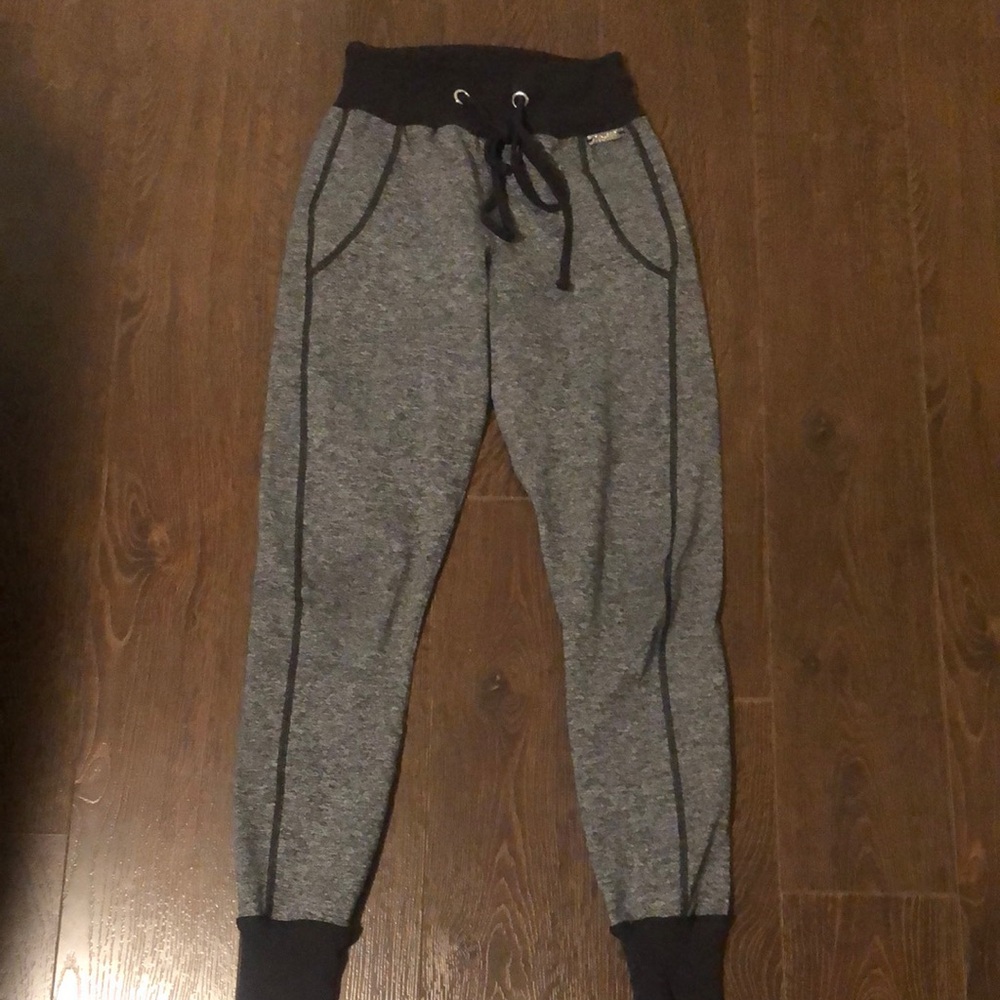 Bombshell Sportswear Bombshell Joggers Carbon Gray S